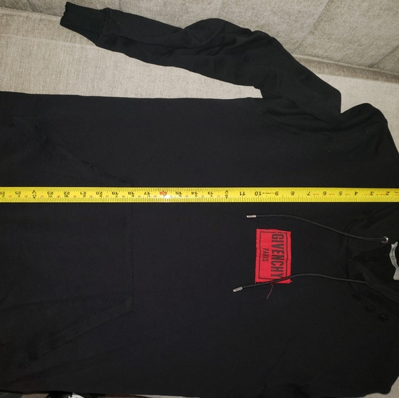 Givenchy Box Patch Logo - Picture 9 of 10